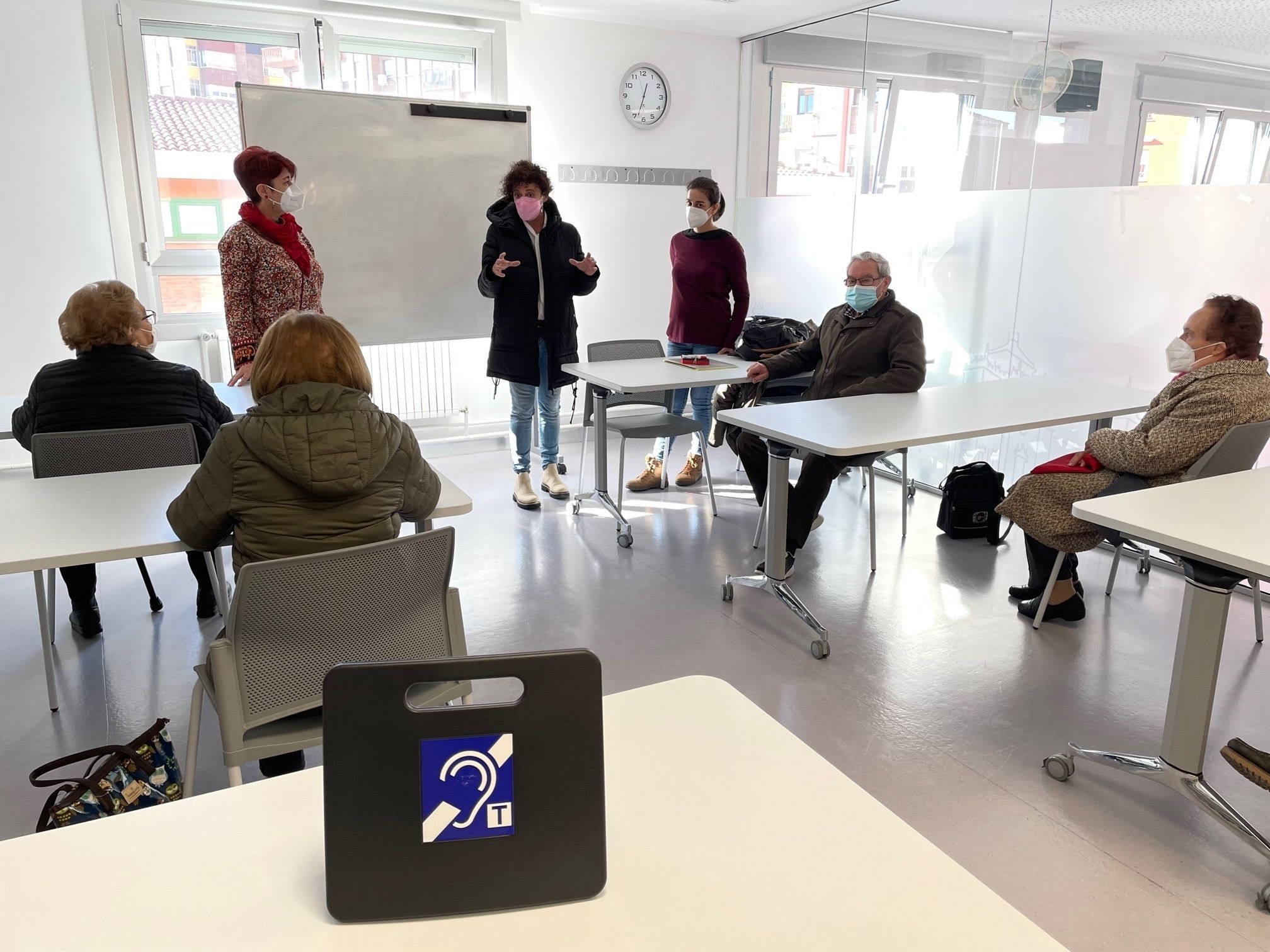 Valladolid mejora la accesibilidad sensorial en sus centros de mayores. Foto: Europa Press