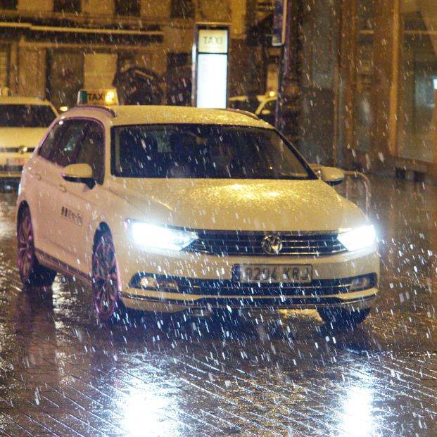 La Guardia Civil explica cómo conducir con lluvia intensa