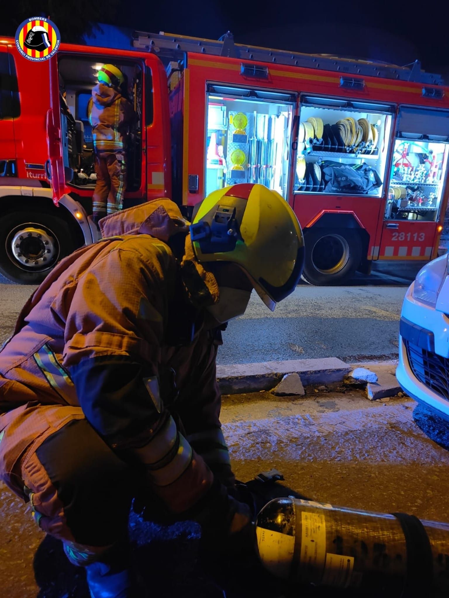 Moncada: una cadena humana para sacar a los mayores encamados evitó una tragedia aún mayor