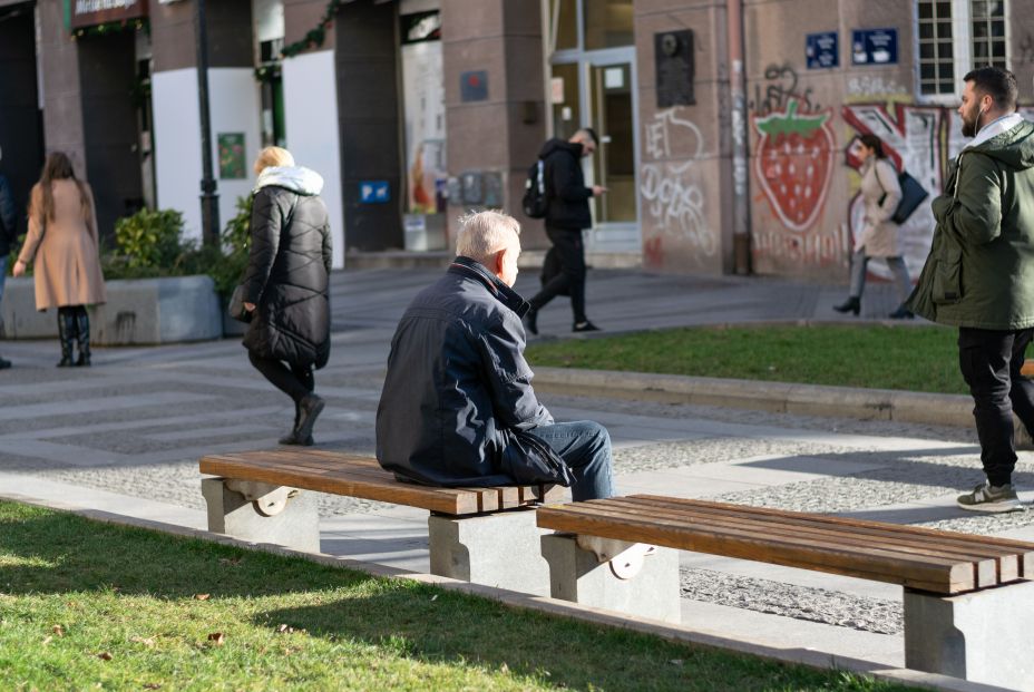 Gijón creará detectores de soledad y escuelas para aprender a envejecer Gijón creará detectores de soledad y escuelas para aprender a envejecer
