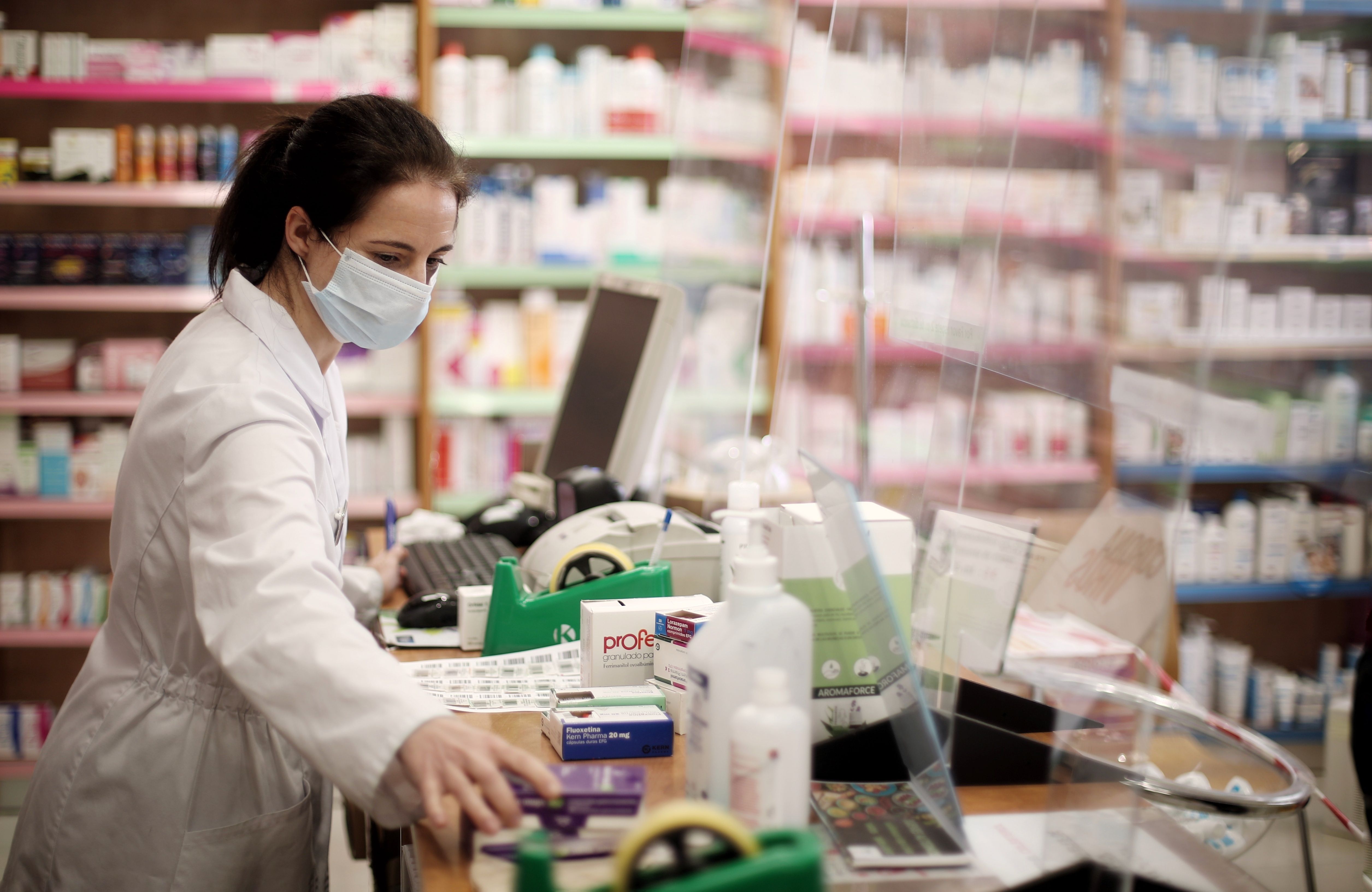 Las farmacias gallegas podrán suministrar sistemas personalizados de dosificación de medicamentos. Foto: Europa Press Las farmacias gallegas podrán suministrar sistemas personalizados de dosificación de medicamentos. Foto: Europa Press