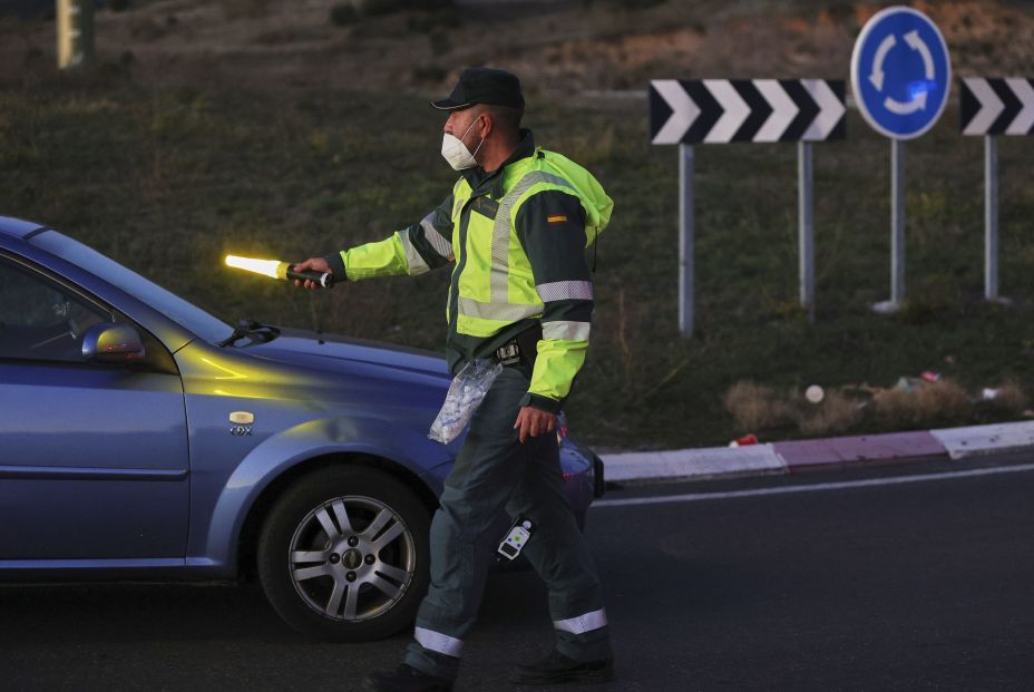 Guardia civil control tráfico