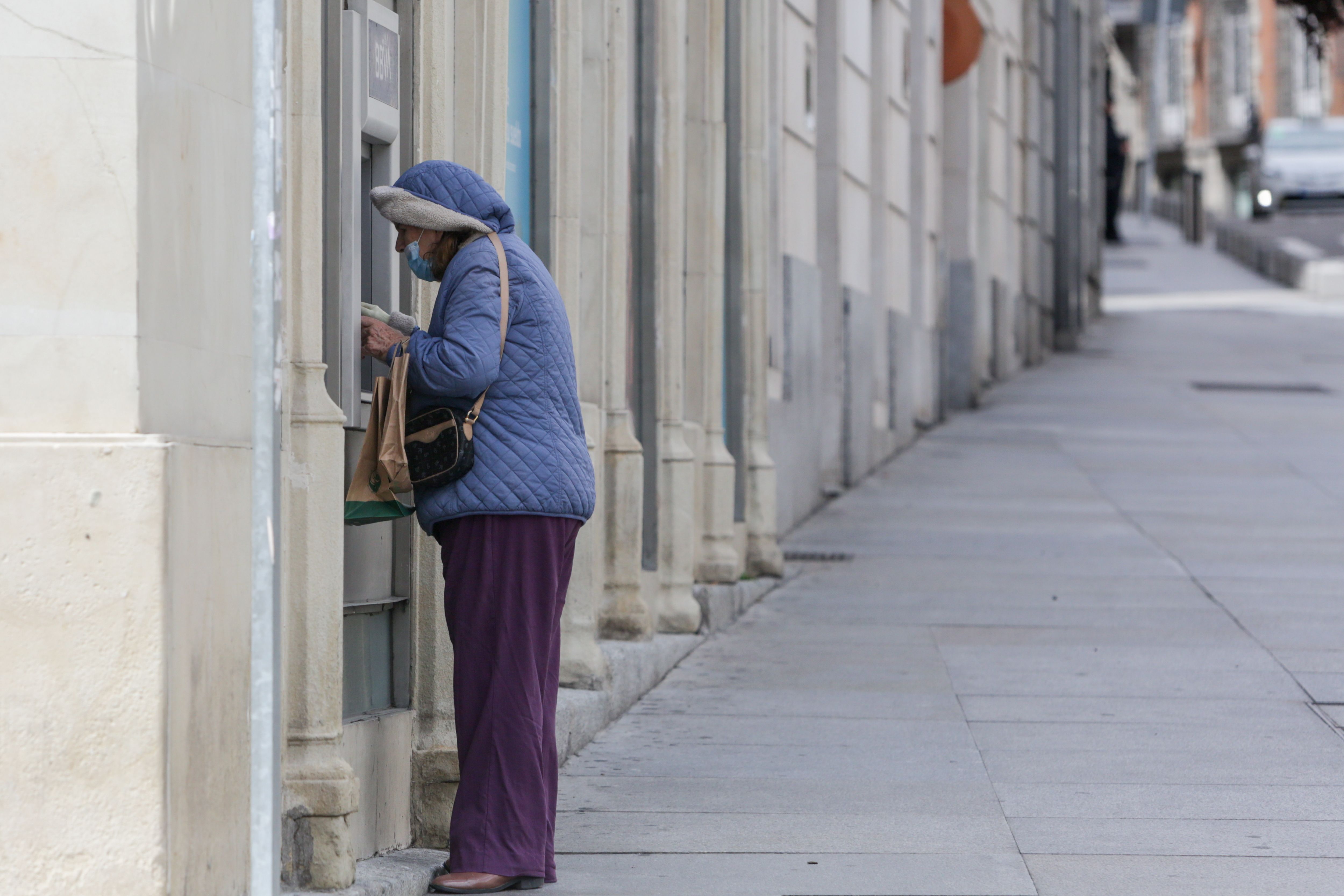"La exclusión financiera tiene unas graves consecuencias sobre las personas mayores"