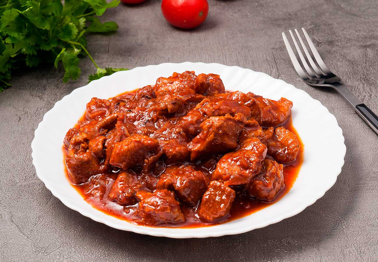 Receta de magra con tomate tradicional, el guiso de carne perfecto para mojar pan