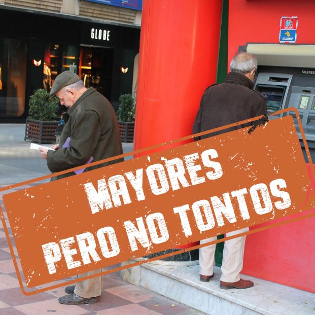 El PSOE propone franjas horarias específicas de atención a los mayores en los bancos