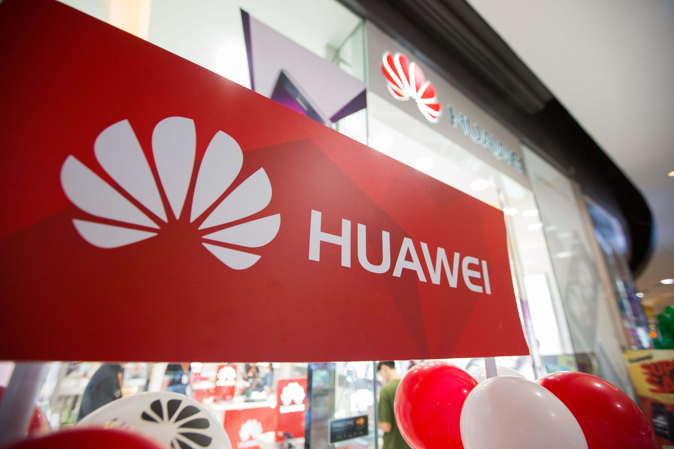 EEUU retrasa tres meses las sanciones a Huawei