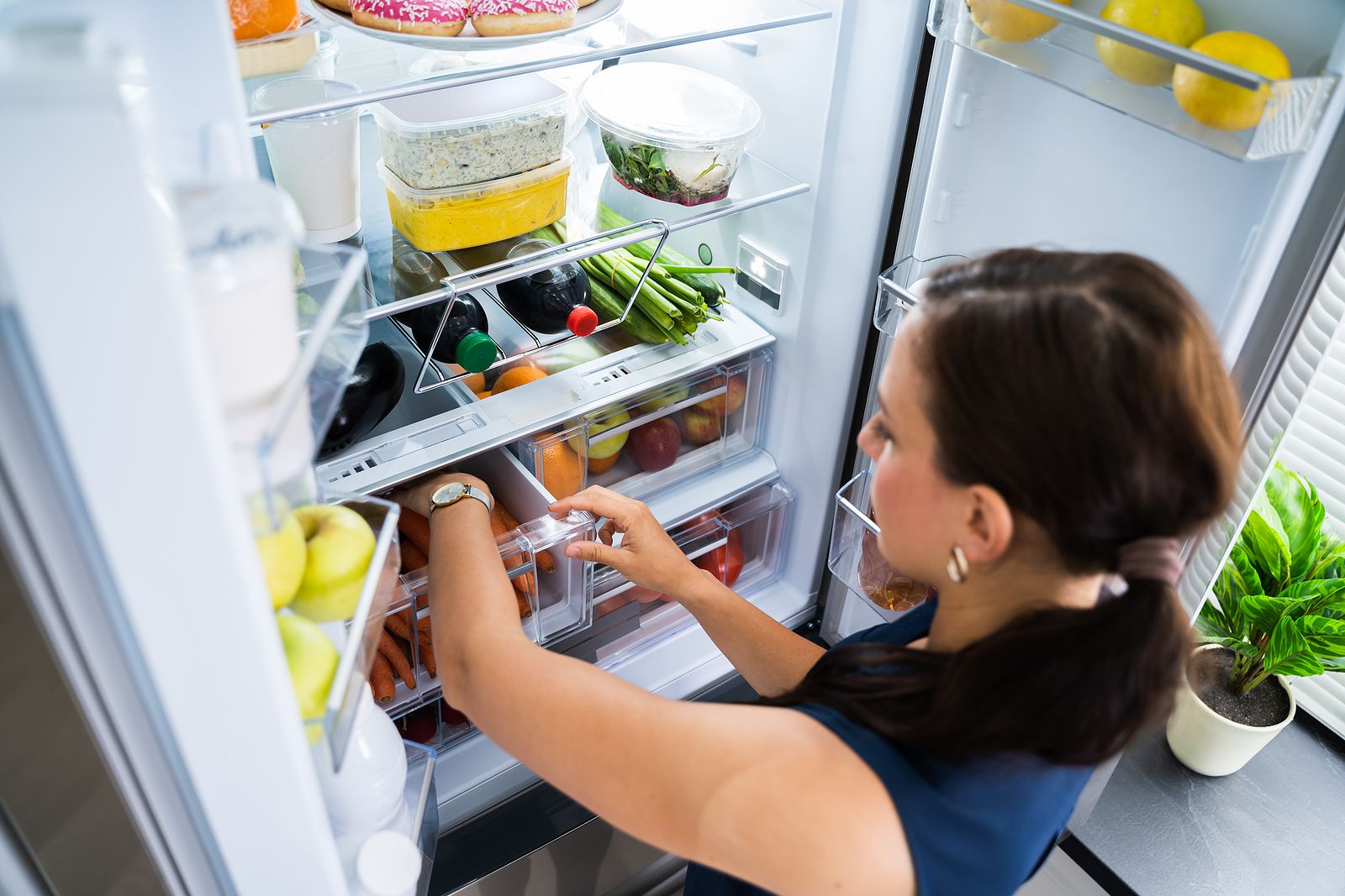 Los 7 alimentos que siempre debes tener en casa, según la OMS