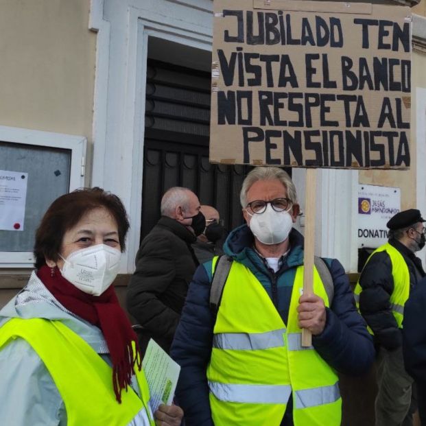El Senado estudiará medidas para garantizar la inclusión financiera de los mayores