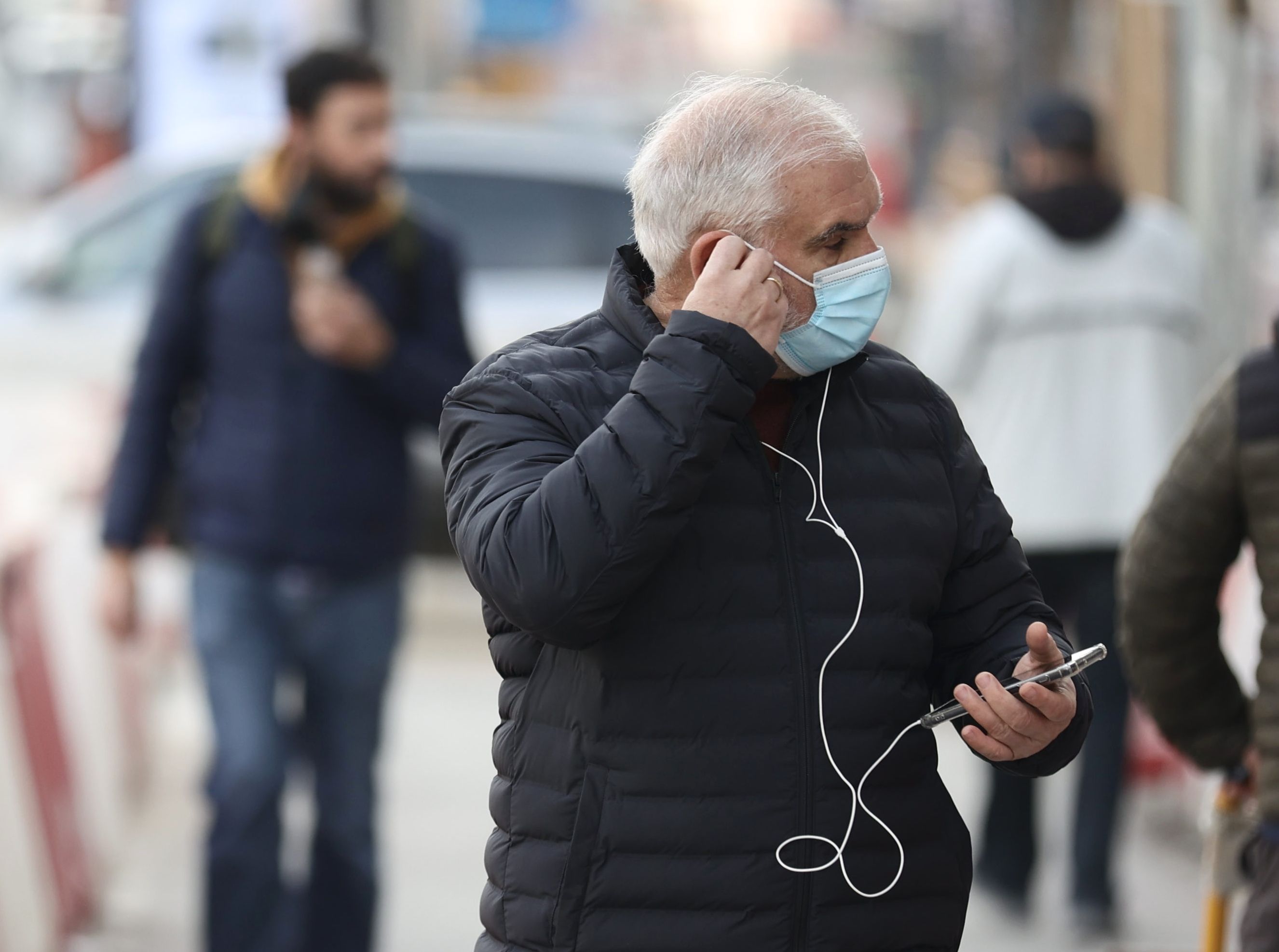 La OMS alerta de que el impacto de la pandemia de Covid "se sentirá durante décadas"