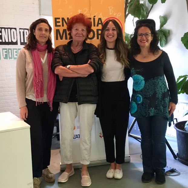 (De izquierda a derecha) Ana Alemany, Pepa Lagares (voluntaria y coordinadora de CEATE), Cayetana Recio y Henar Roldán