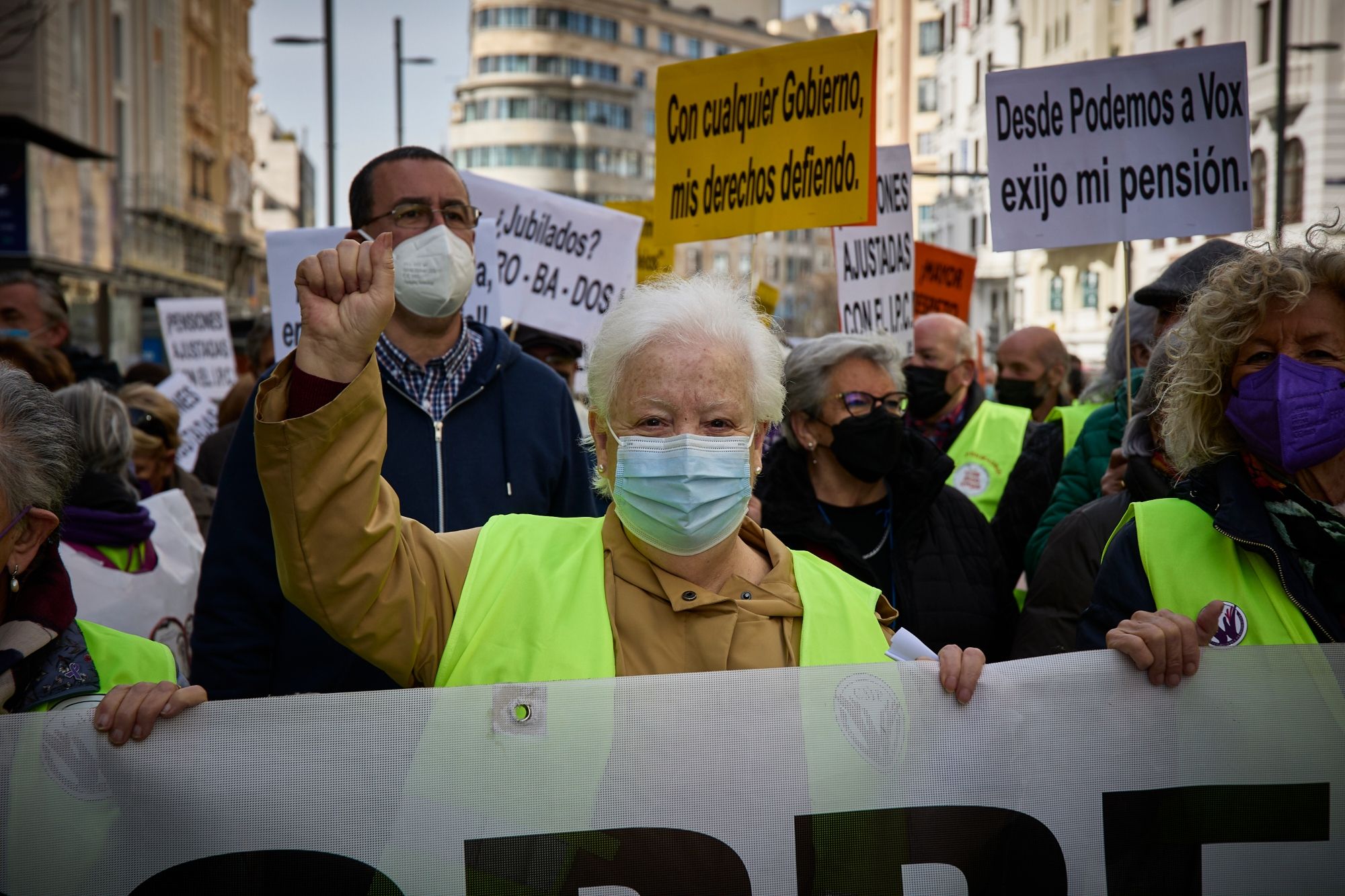 La mujer mayor sufre una triple brecha: salarial, de pensiones y trabaja más después de los 65 años