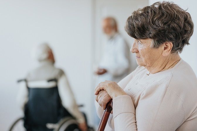 Andalucía creará "centros específicos" para personas con Alzheimer y cuidados intermedios. Foto: Europa press