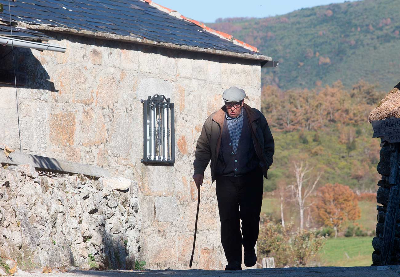 La banca responde a 65YMÁS sobre horarios y oficinas: “Hay que reforzar la atención a los mayores”. Foto: EuropaPress