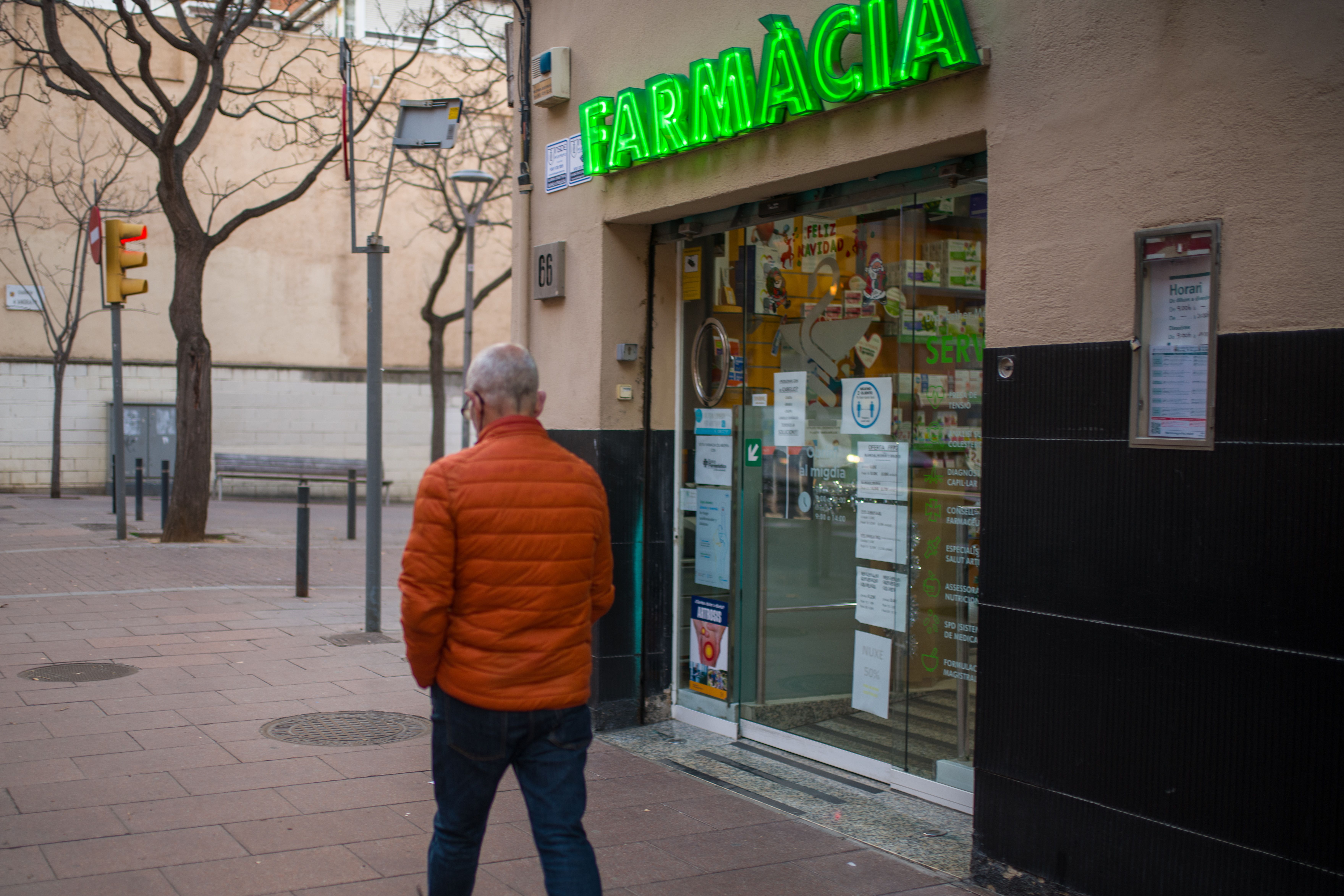 El proyecto piloto para sacar dinero en las farmacias rurales sin cajeros ni bancos. Foto: Europa Press