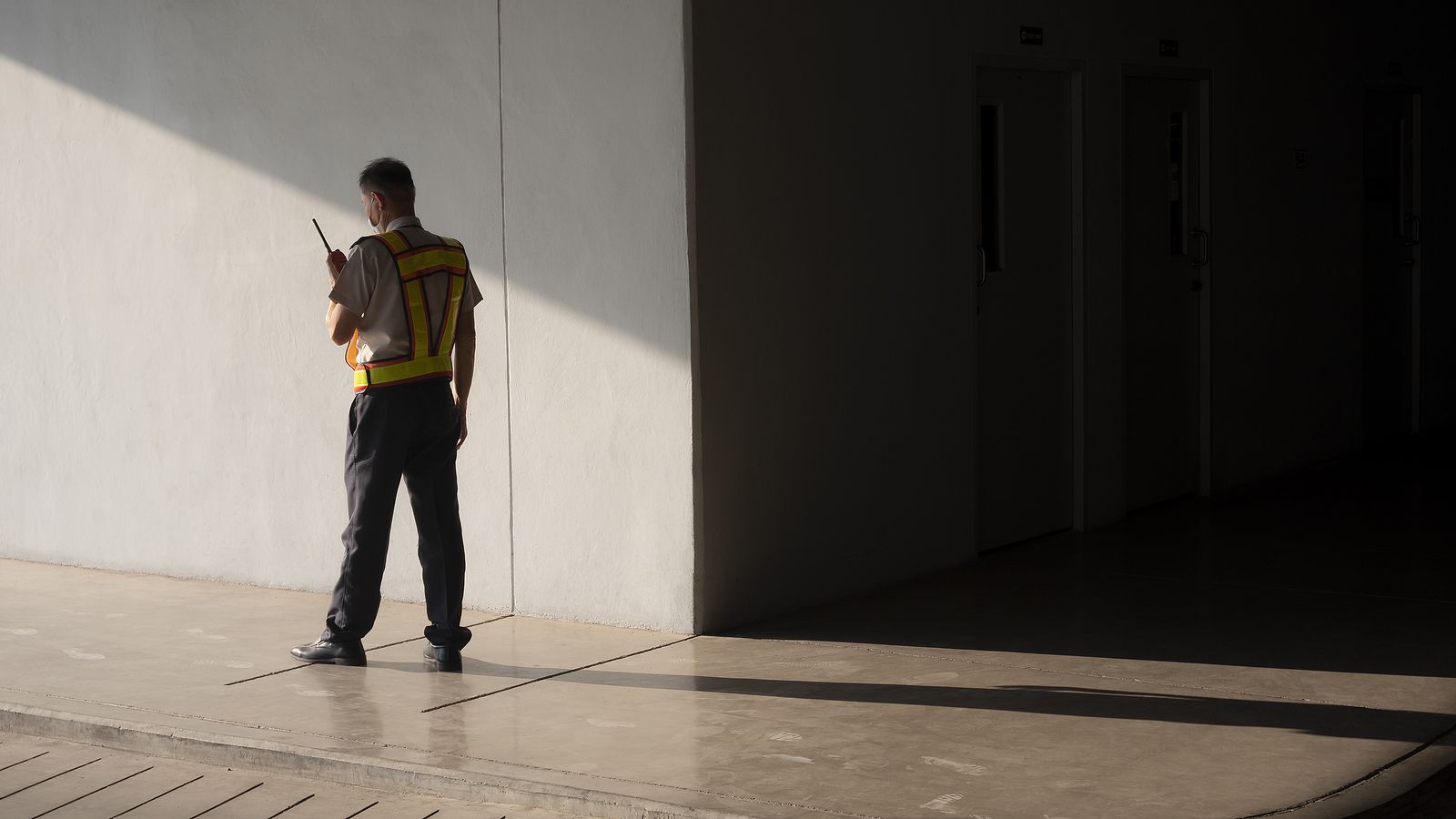 Vigilantes de seguridad: ¿acaso valemos menos que un torero o artista?