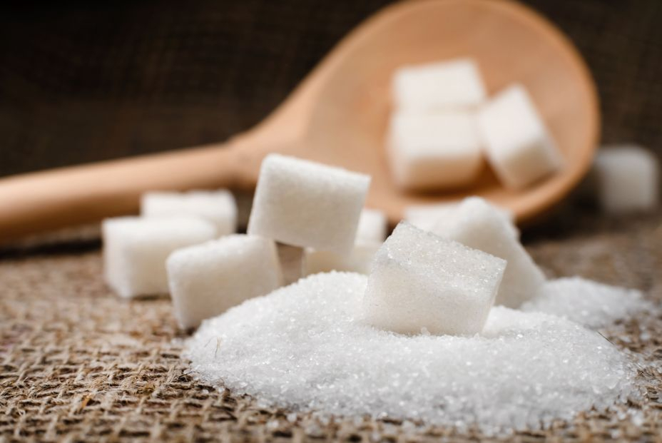 15 produktów, o których nie wiedziałeś, że zawierają cukier