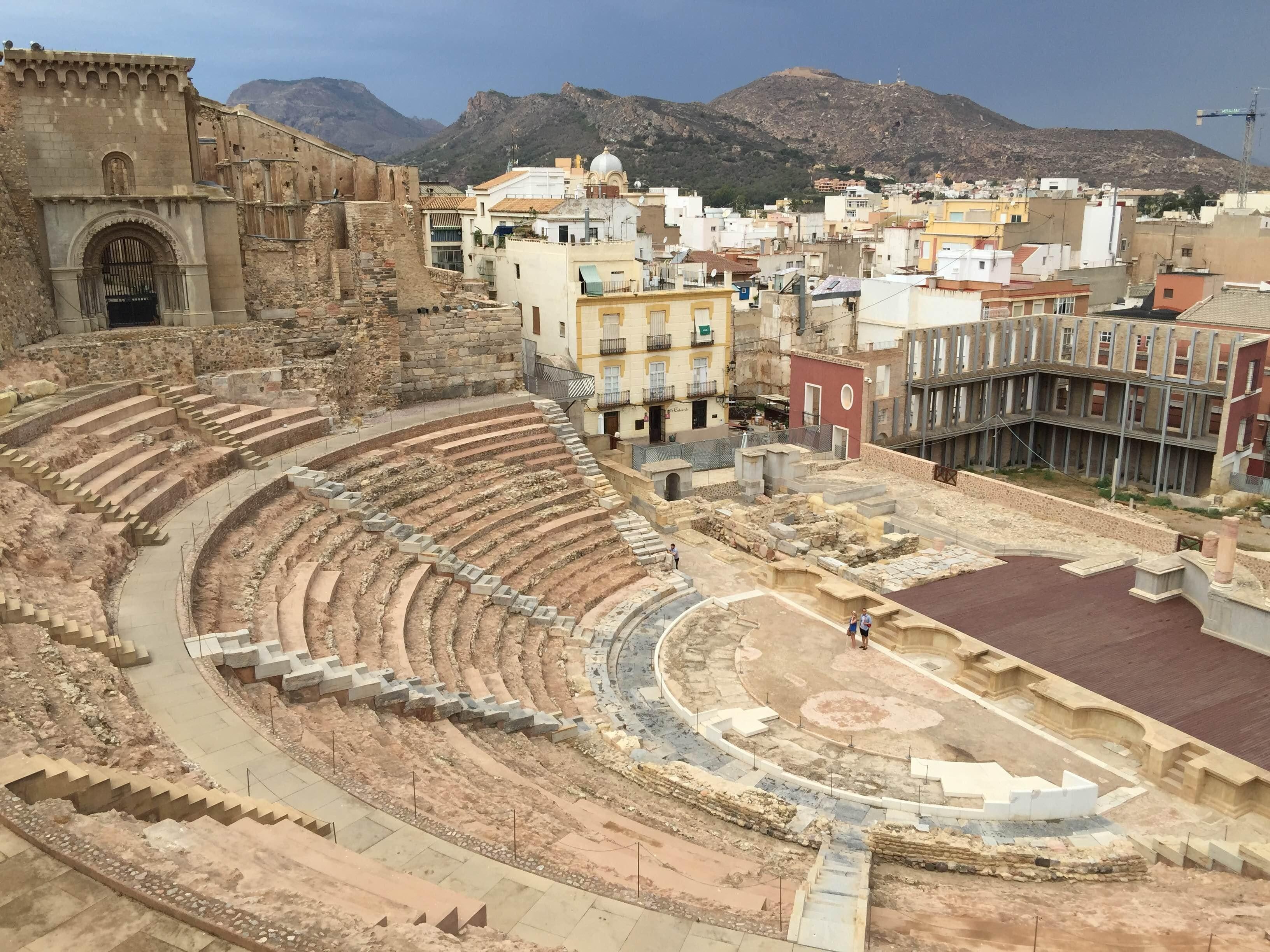 Ruta por la Cartagena romana y por su gastronomía. Teatro romano de Cartagena