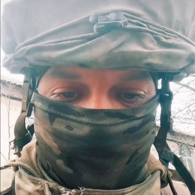 El soldado ucraniano que sube vídeos a diario para que su hija sepa que sigue vivo El soldado ucraniano que sube vídeos a diario para que su hija sepa que sigue vivo