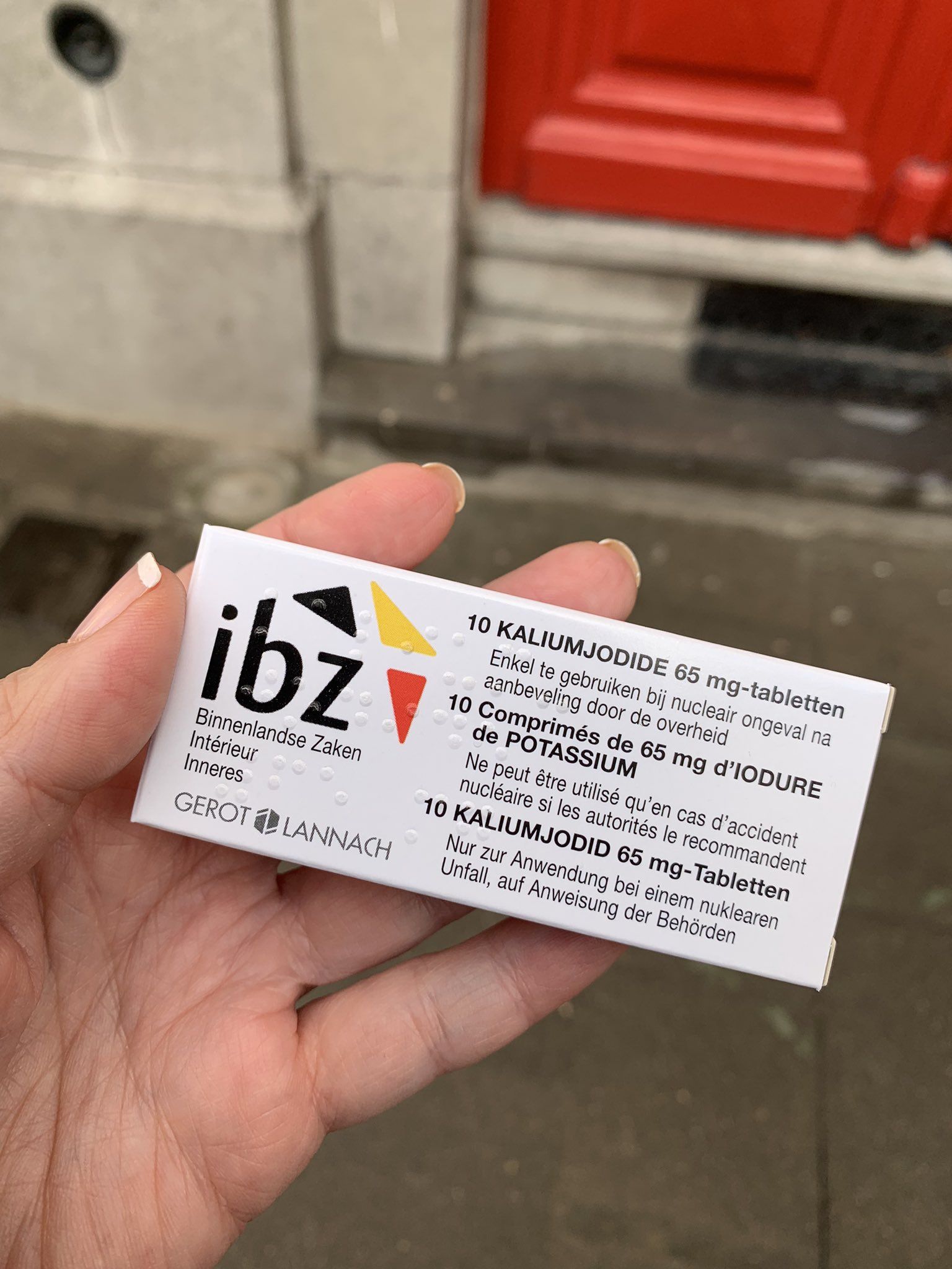 El miedo a un ataque nuclear dispara la venta de yoduro de potasio: qué es y para qué se utiliza