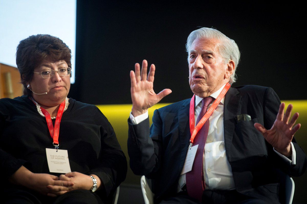 Mario Vargas Llosa durante su intervención en el Nobel Prize Dialogue
