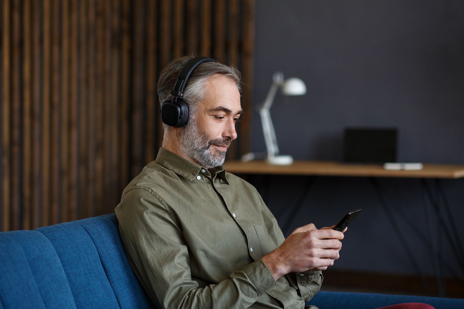 Cómo buscar una canción a través de Google sólo tarareando o silbando