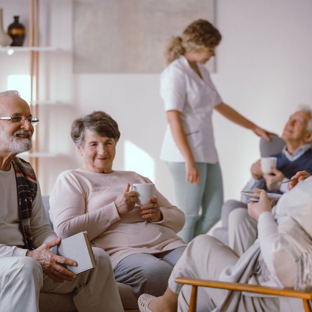 Madrid regulará por primera vez la actividad del 'cohousing' de mayores. Foto: Bigstock Madrid regulará por primera vez la actividad del 'cohousing' de mayores. Foto: Bigstock