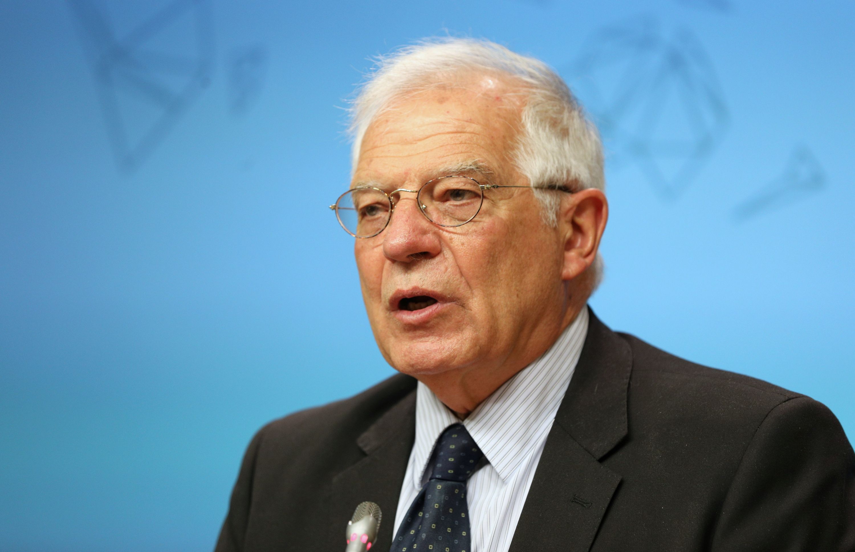 Borrell pide a los ciudadanos europeos bajar la calefacción en casa y consumir menos gas ruso