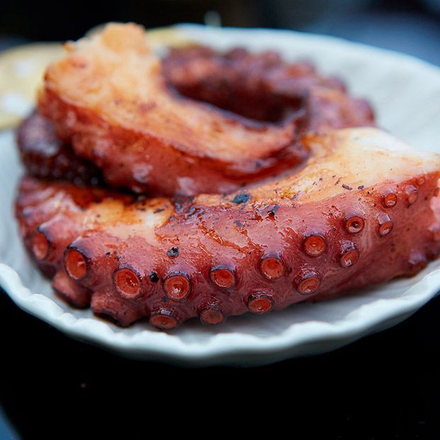 Cómo hacer pulpo al horno, la delicia murciana que no le tiene envidia a la gallega. Bigstock