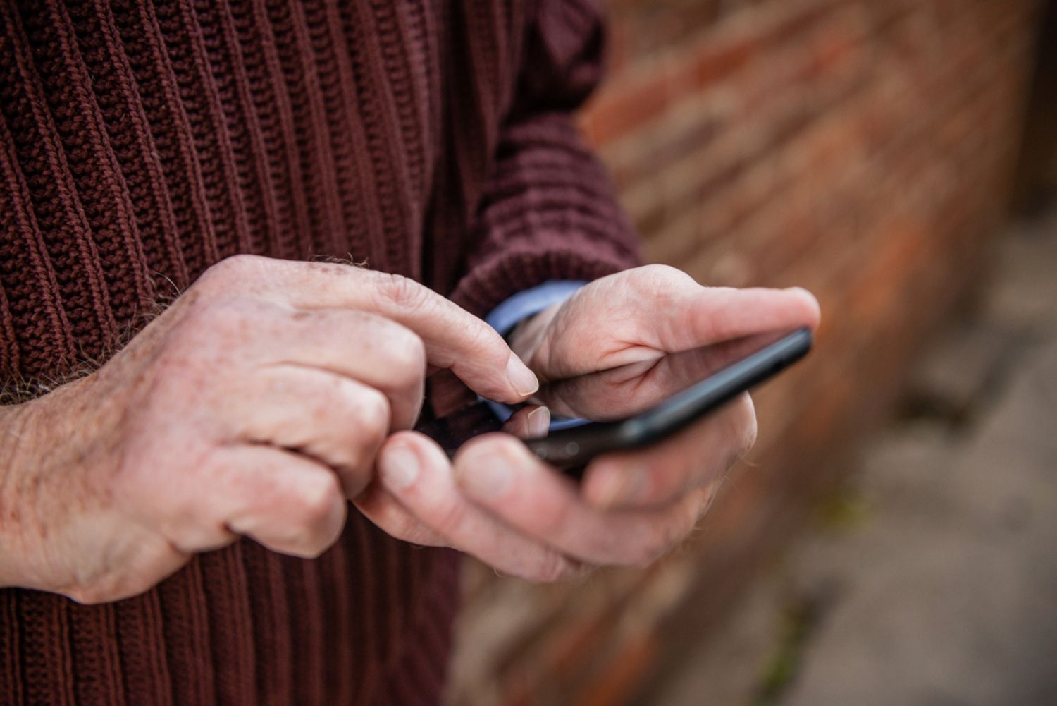 Galicia y Fegaus se unen para acercar la tecnología y la banca online a las personas mayores