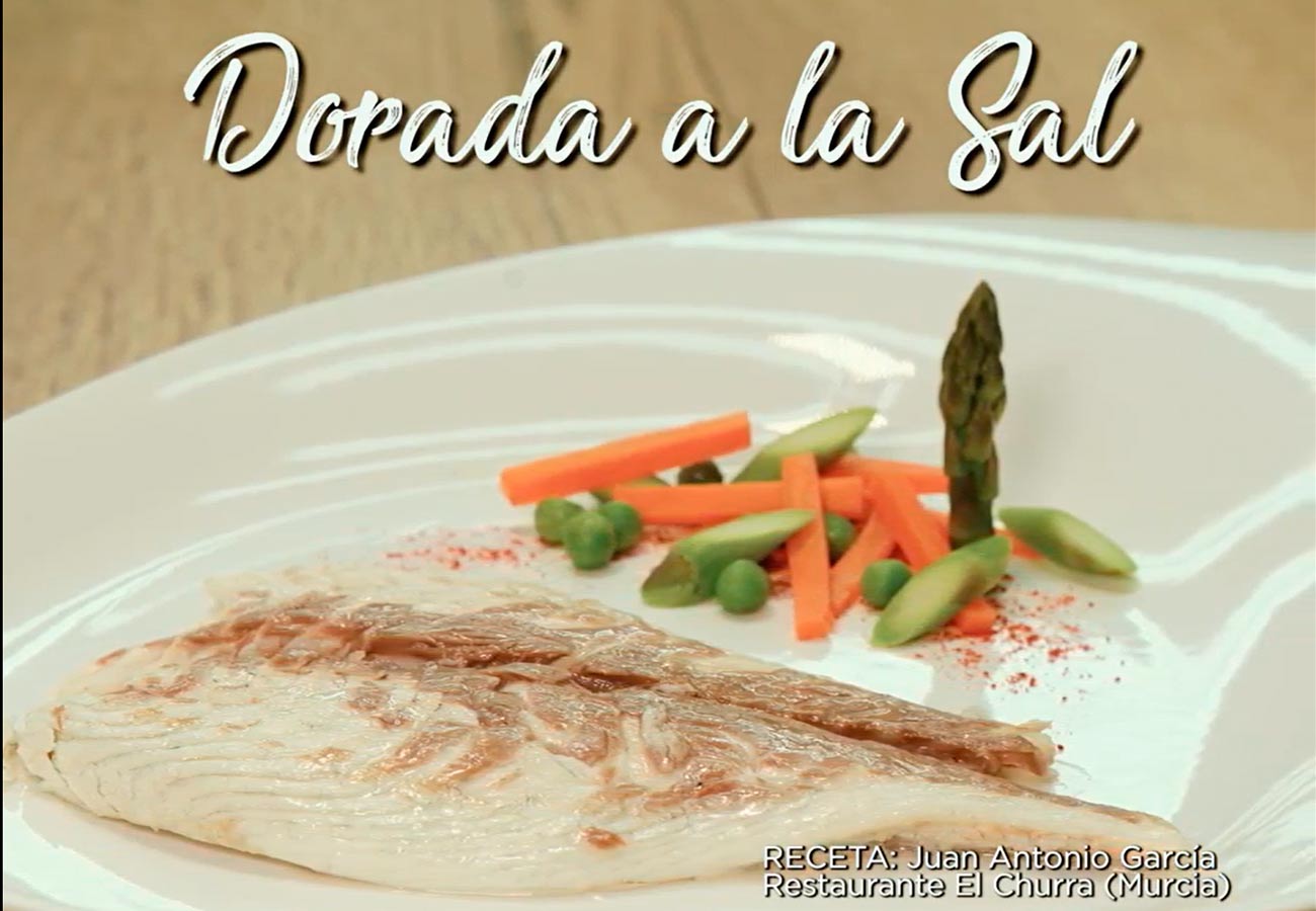 Dorada a la sal, la receta de pescado más delicada y sabrosa, con tan solo tres ingredientes. Foto: Murcia turística