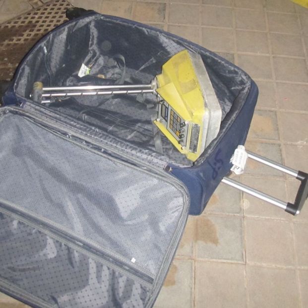 Recuperado el maletín radiactivo robado hace dos días Madrid, abandonado junto a cubos de basura