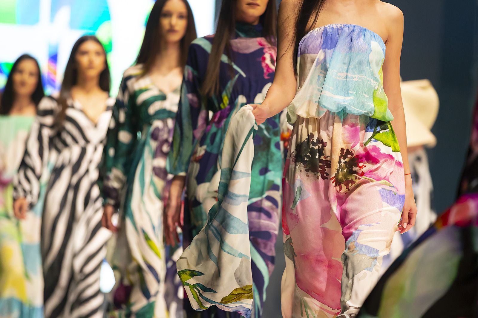Tendencias moda primavera-verano 2022: color Very Peri