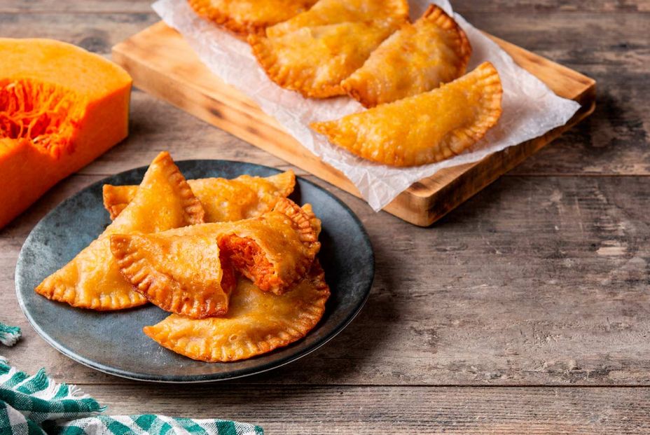 Cómo hacer empanadillas dulces de calabaza totanera. Foto: Bigstock Cómo hacer empanadillas dulces de calabaza totanera. Foto: Bigstock