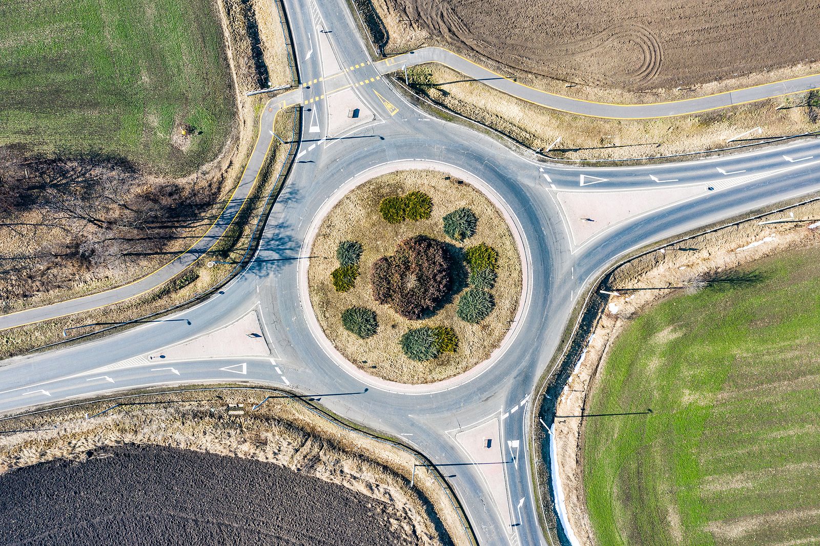 Las rotondas holandesas llegan a España: así hay que circular por ellas