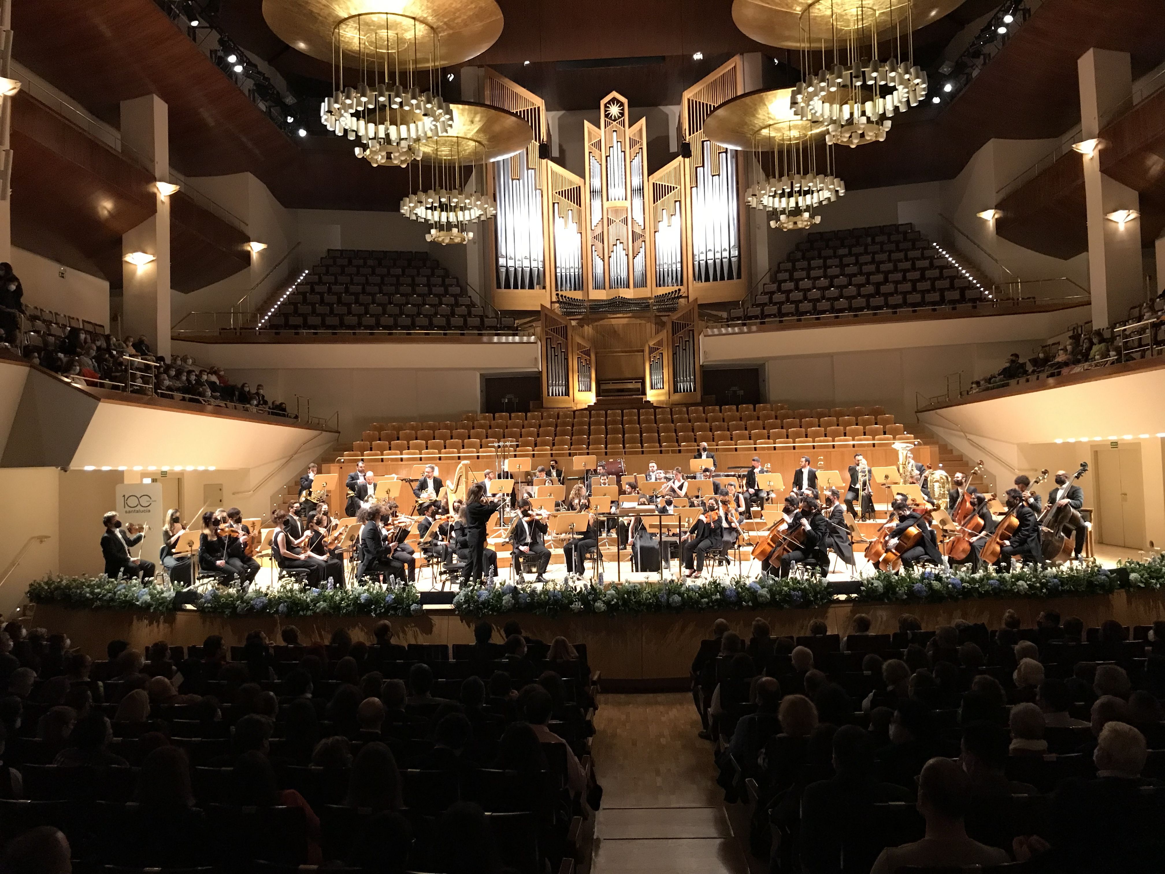 Santalucía celebra su concierto de centenario reuniendo a más de mil invitados