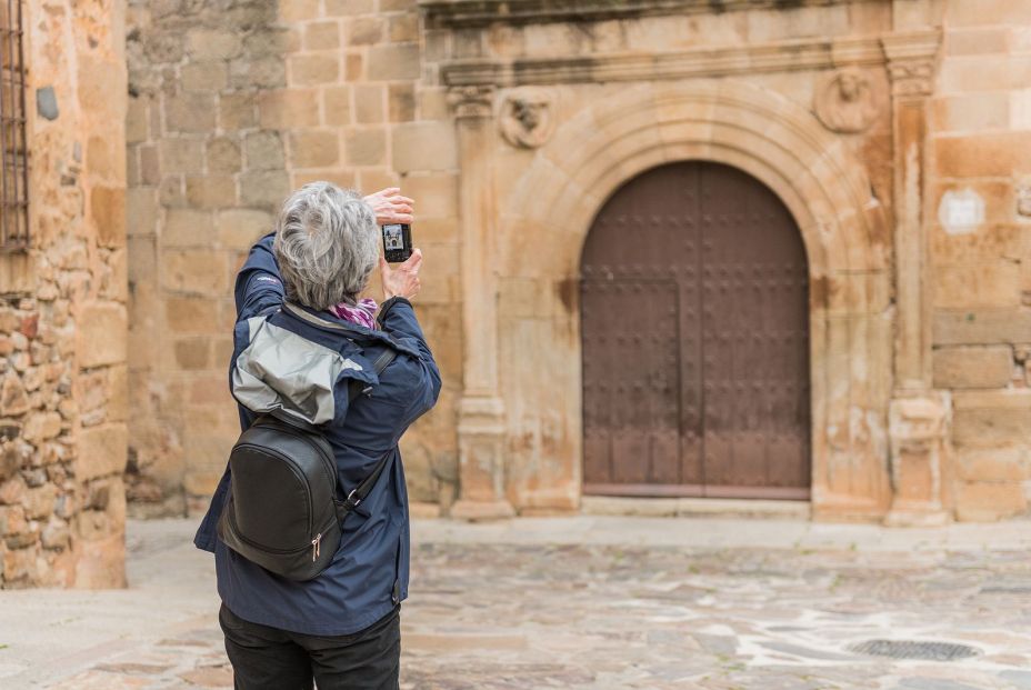 Imserso europeo: las razones de España para exportar a la UE sus viajes para mayores