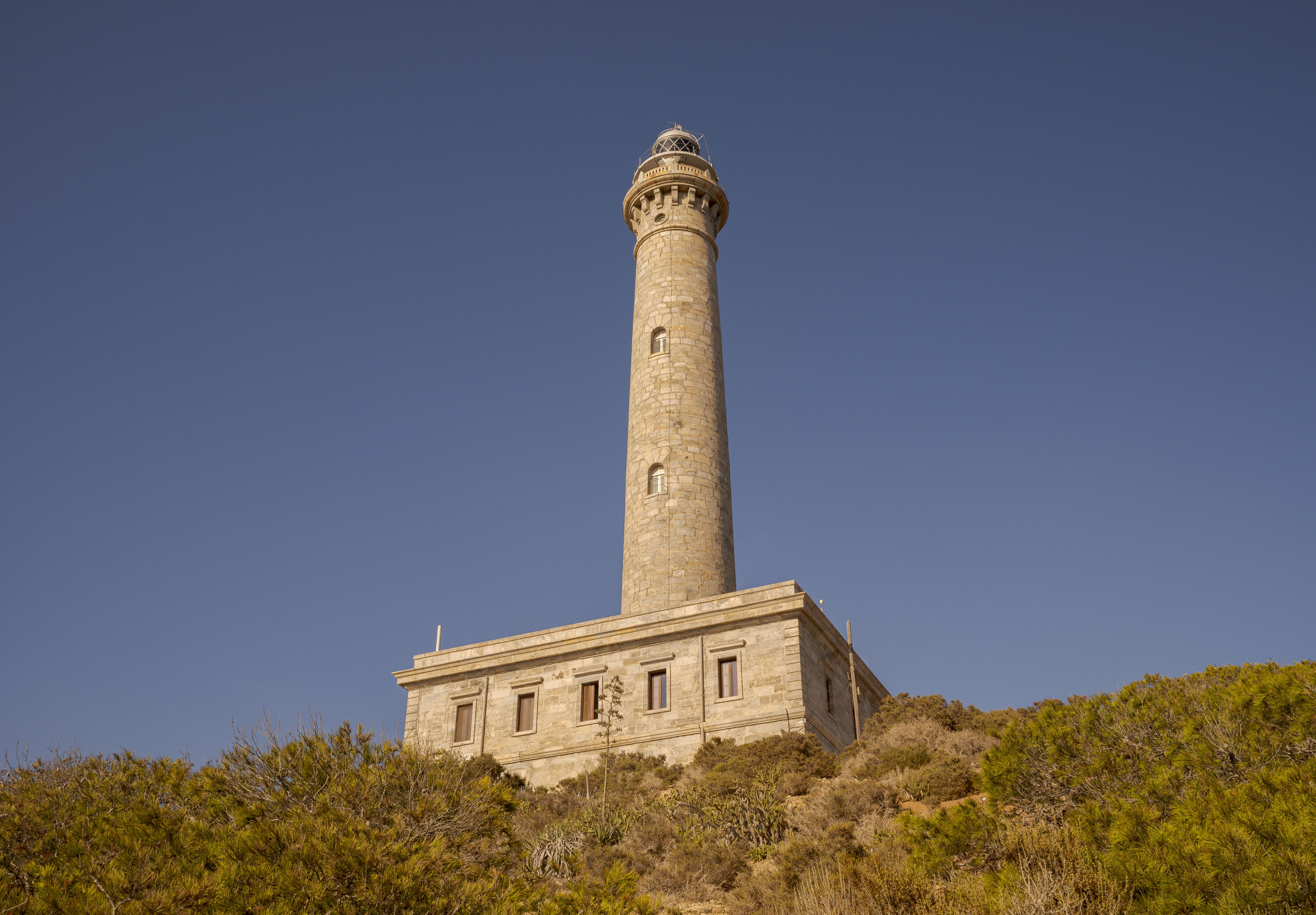 Escapada gastronómica: Caldero y visita al Faro de Cabo de Palos