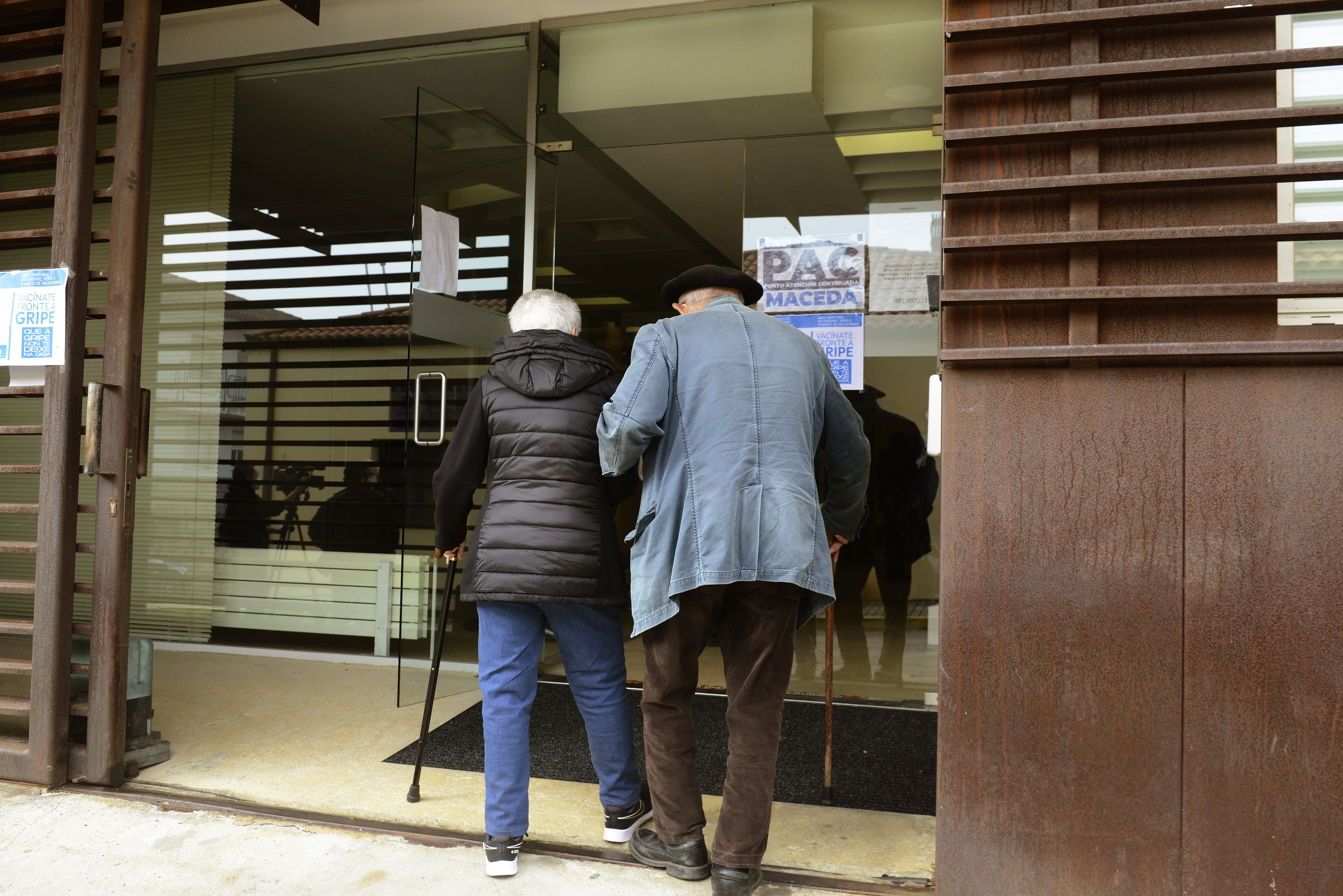 La brecha digital de los mayores para acceder a la sanidad pública llega al Congreso