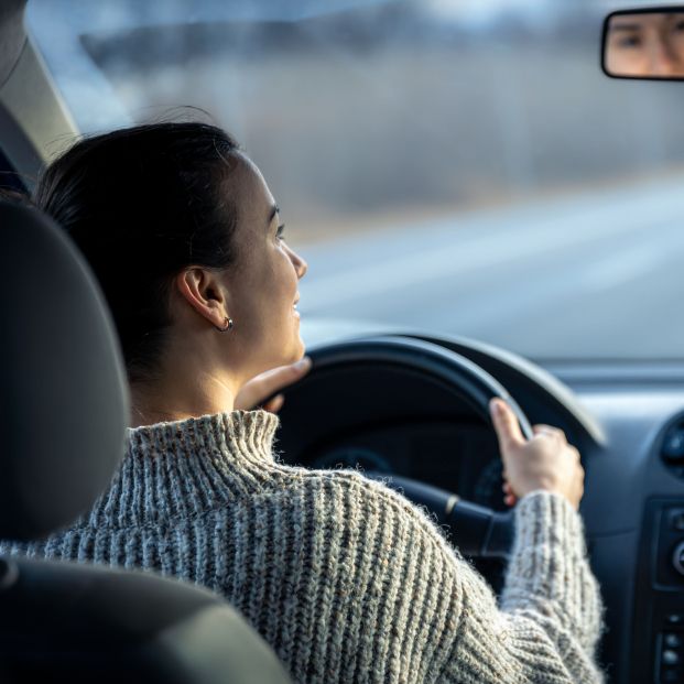 Más de la mitad de las mujeres han recibido algún comentario sexista mientras conducía