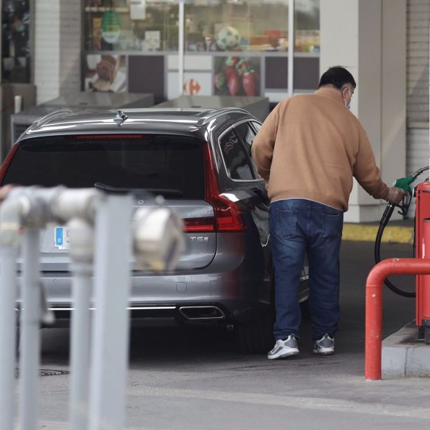 La rebaja en el precio de la gasolina es "injusta y discriminatoria", según los expertos