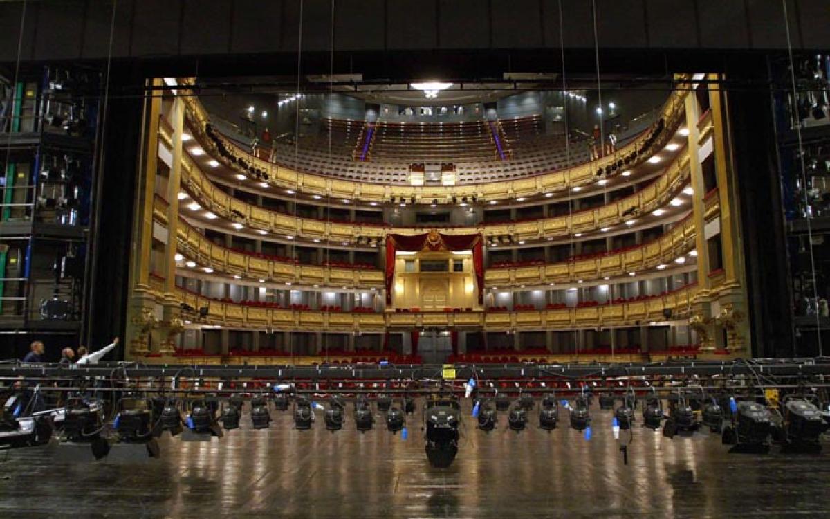 Teatro Real de Madrid - Los conflictos raciales del XIX en Estados Unidos llegan al Teatro Real con 'Un ballo in maschera'
