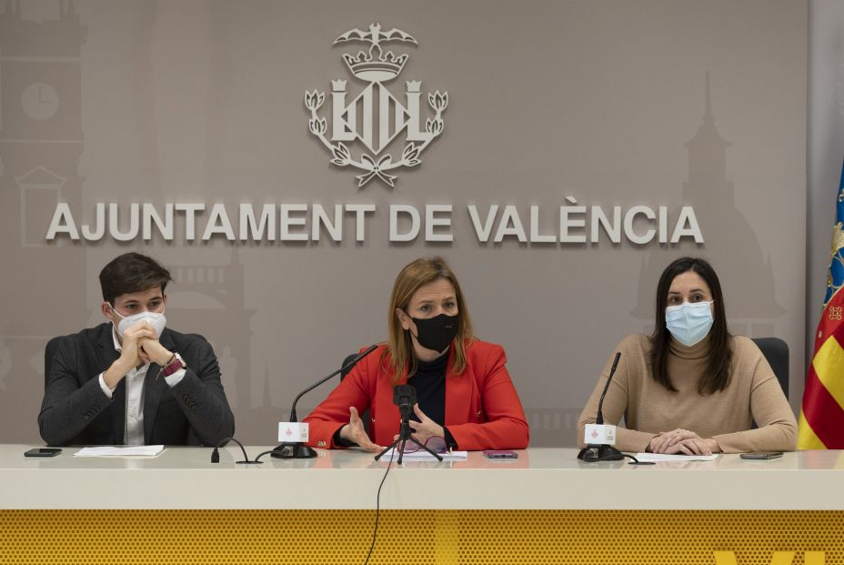 Los mayores de Valencia podrán realizar gestiones en el Ayuntamiento sin cita previa y presencial. Foto: Europa Press Los mayores de Valencia podrán realizar gestiones en el Ayuntamiento sin cita previa y presencial. Foto: Europa Press