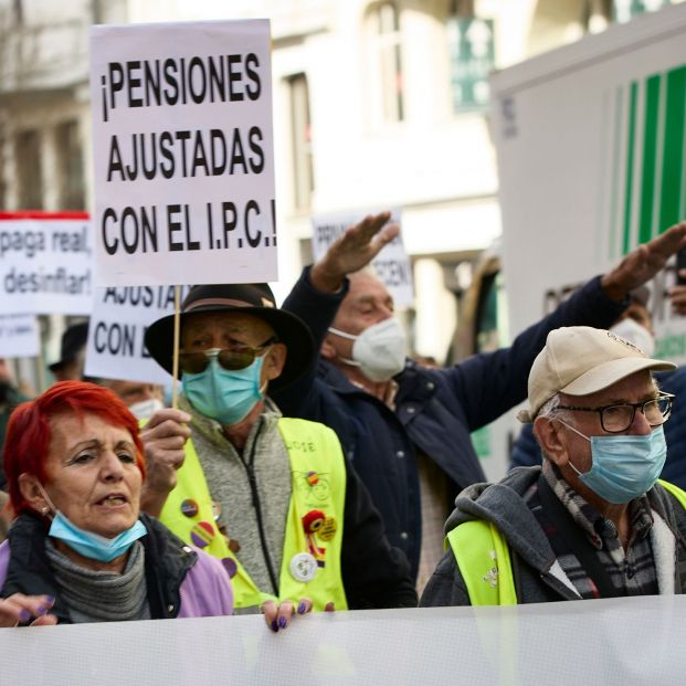 Los expertos piden que las pensiones suban menos que el IPC en 2023