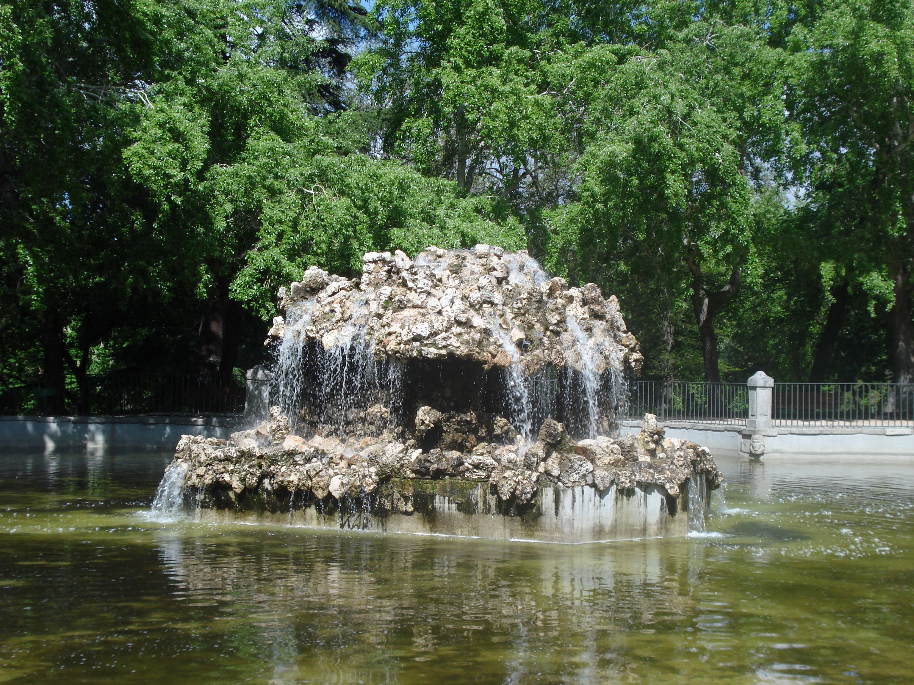 Una nueva vida para el estanque de las Campanillas del parque de El Retiro de Madrid