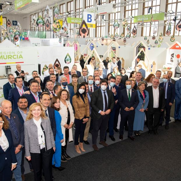 El presidente de la Comunidad, Fernando López Miras, en Berlín durante la primera jornada de la feria comercial de productos frescos Fruit Logistica. Foto: Europa Press 