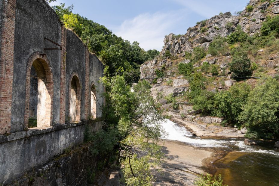 El agua que atraviesa las Rías Baixas